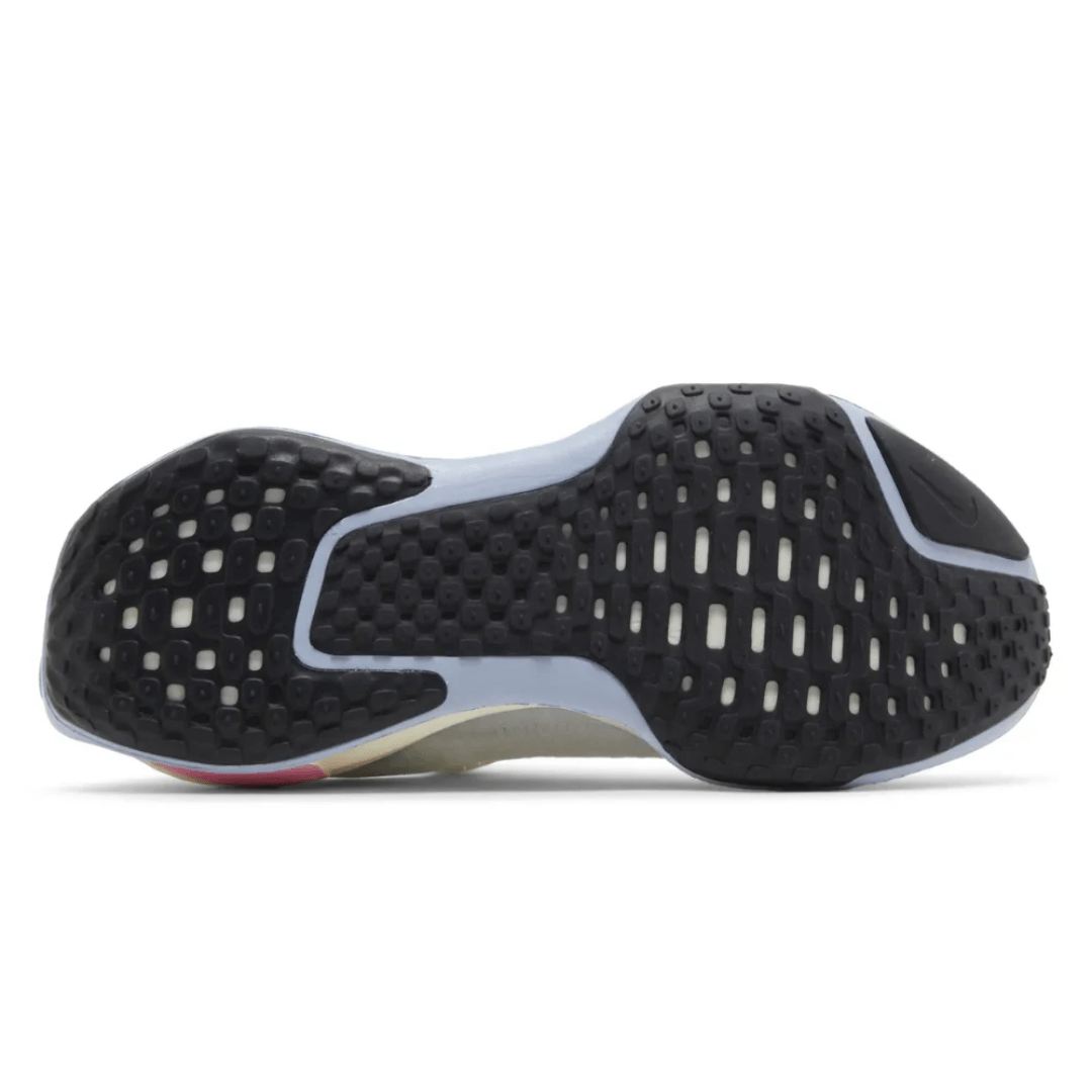 Comfortable Nike ZoomX Flyknit 3 running shoes available in UAE.