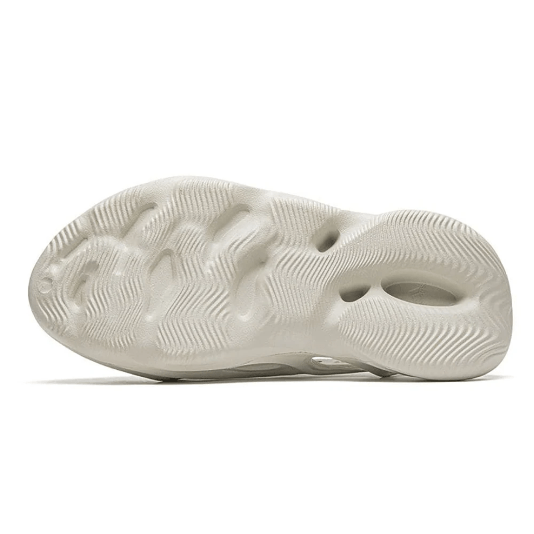 Adidas Yeezy Foam RNNR Ararat box packaging UAE