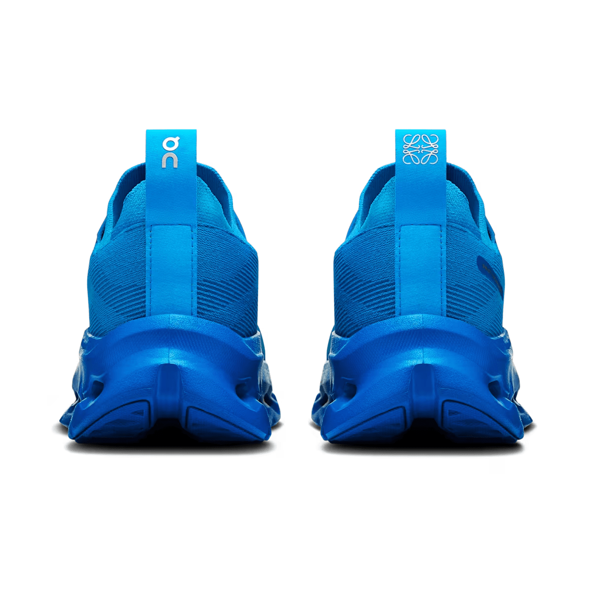 On Running Cloudtilt LOEWE Electric Blue outsole