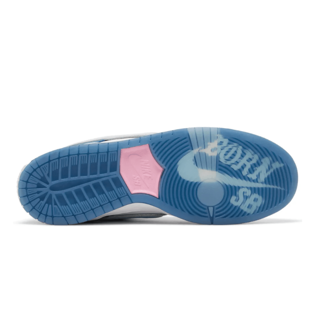 Reflective Swoosh detail on Nike Dunk Low SB UAE edition