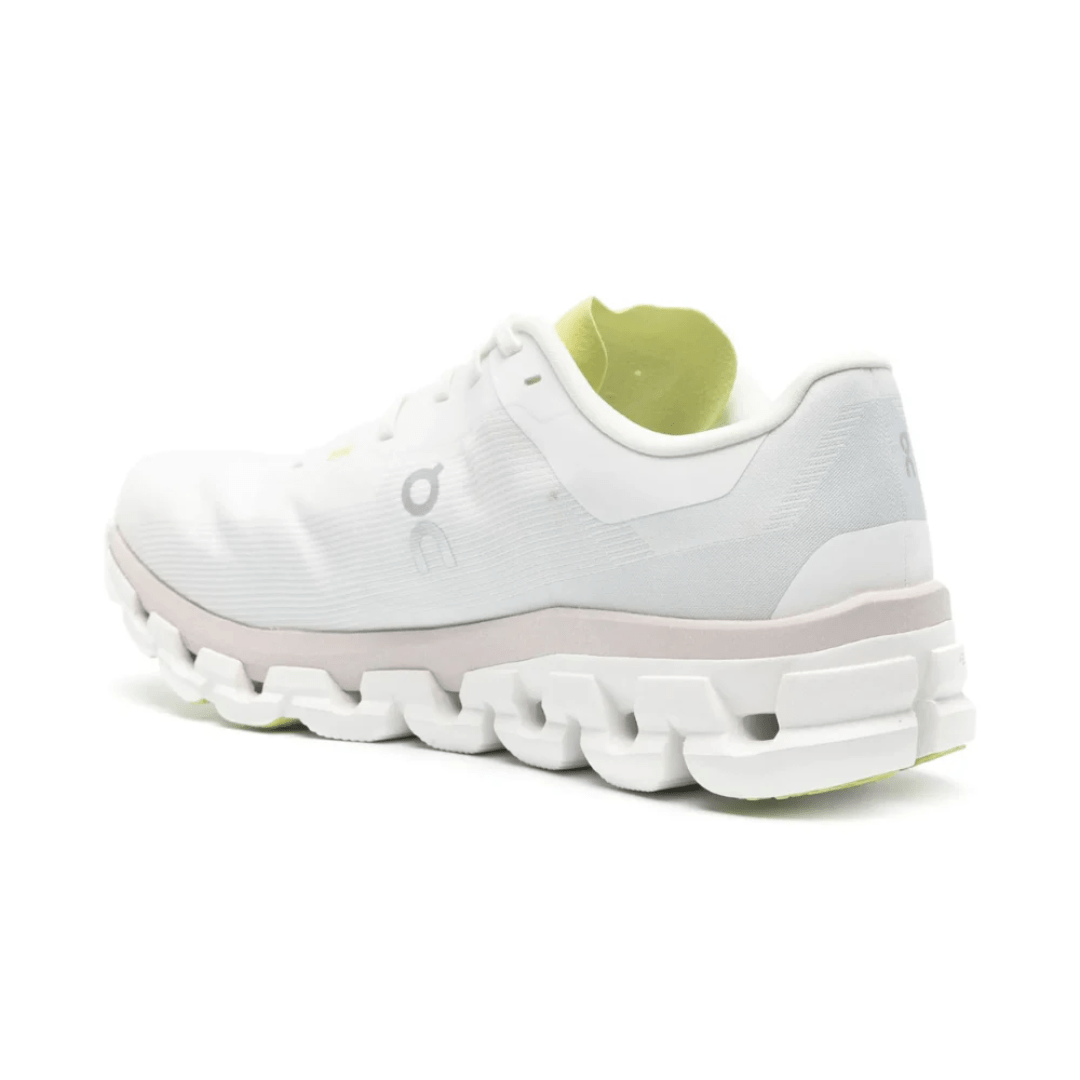 Lightweight On Cloudflow 4 sneakers in UAE