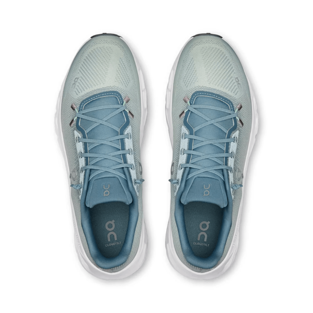 Engineered mesh upper and speed laces on On Cloudtilt