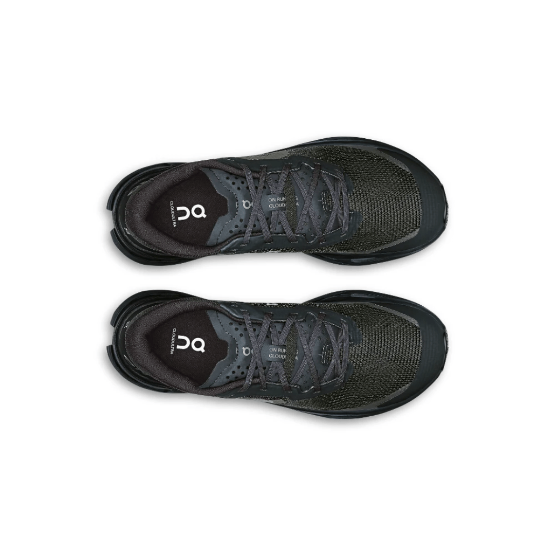 On Cloudultra 3 Black for running in Dubai desert