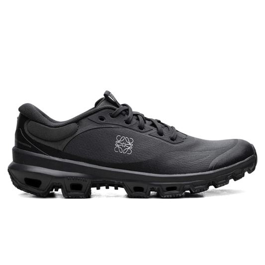 Stylish On Running Cloudventure 2 Loewe Gunmetal shoes in Dubai