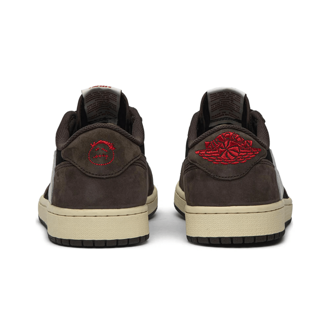 Jordan 1 Mocha displayed in Dubai Mall store