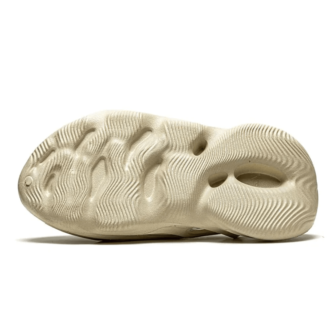 Unboxing Adidas Yeezy Foam RNNR Sand in UAE