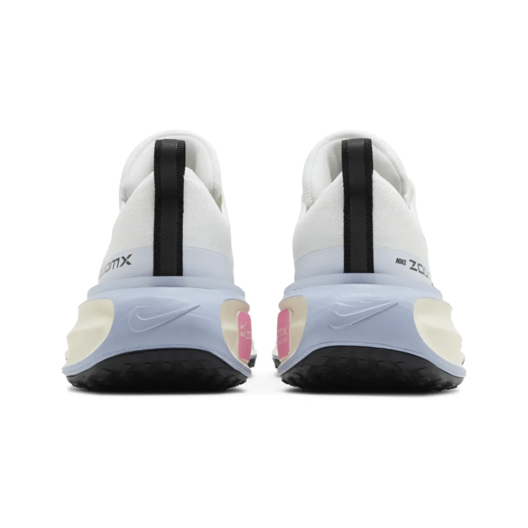 Durable rubber outsole of Nike ZoomX Invincible Run Flyknit 3 in UAE.